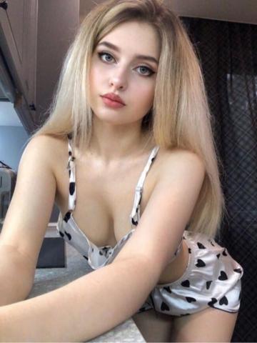 Викуся